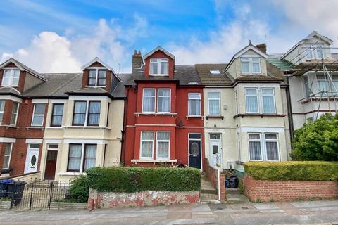 4 bedroom terraced house for sale, Connaught Road, Margate