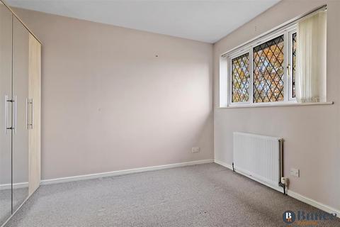 52 Astral Close, Lower Stondon, Henlow, SG16 6EL