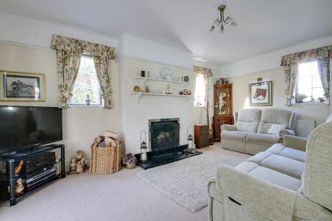 3 bedroom detached house for sale, Shorefield Way, Milford on Sea, Lymington, SO41