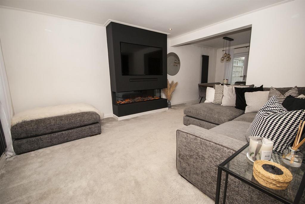 Elton Brook Close, Bury 3 bed semidetached house for sale £250,000