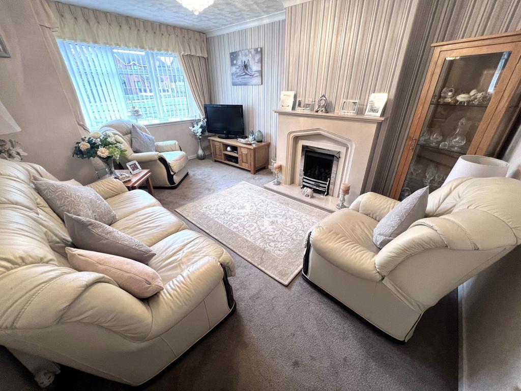 Lichfield Road, Willenhall 3 bed semidetached house for sale £165,000