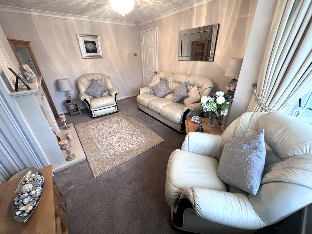 Lichfield Road, Willenhall 3 bed semidetached house for sale £165,000