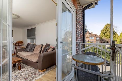 3 bedroom flat for sale, Tivoli, Tower Gate, Brighton