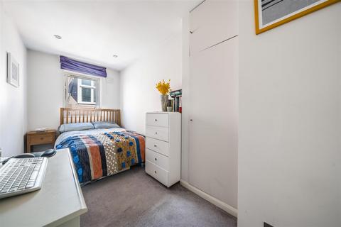 2 bedroom flat for sale, Maresfield Gardens, Hampstead, NW3