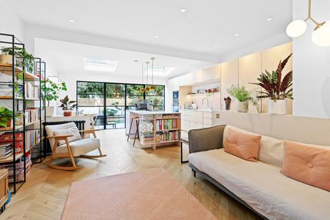 85 Mayfield Avenue, London, W13 9UT