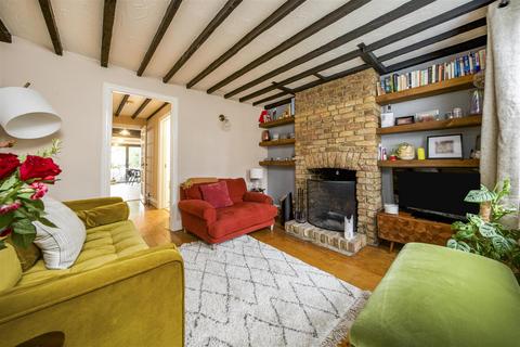 2 bedroom end of terrace house for sale - Fourth Cross Road, Twickenham