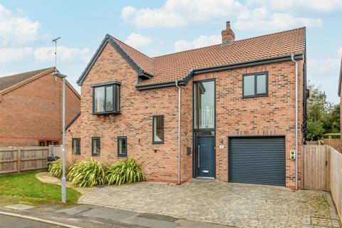 4 bedroom detached house for sale, Harewood Close, Radcliffe-On-Trent, Nottingham