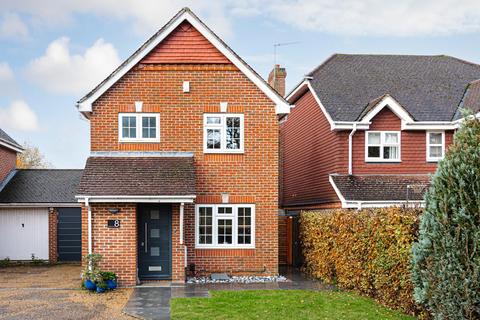 8 De Mel Close, Epsom, KT19 7EL