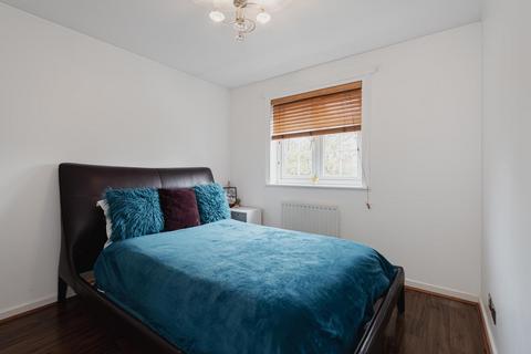 8 De Mel Close, Epsom, KT19 7EL