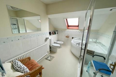 4 Ambridge Close, Northampton, NN4 9RW