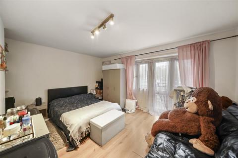 2 bedroom apartment for sale, Woodman Street, North Woolwich E16