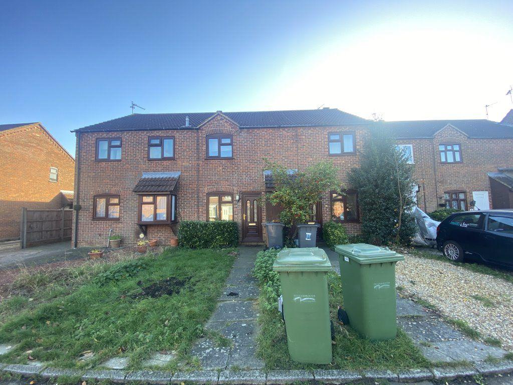 Walton Park, Walton, Peterborough... 2 bed terraced house £895 pcm (£