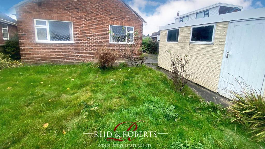 Courtland Drive, Queensferry, Deeside 3 bed house for sale £200,000