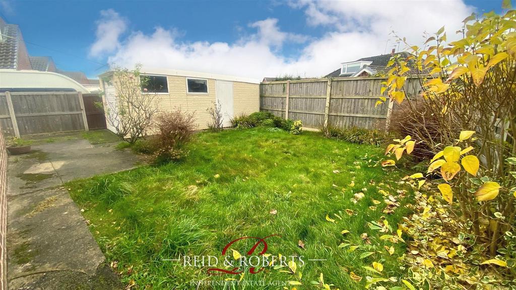 Courtland Drive, Queensferry, Deeside 3 bed house for sale £200,000