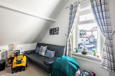 58 Melbourne Road, Stocksbridge, Sheffield, S36 1EF
