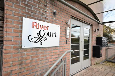 2 bedroom apartment to rent - River Court, Durham