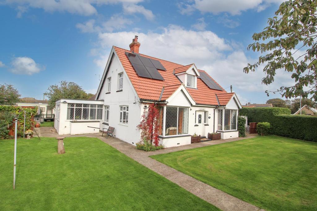 Sea Road, Chapel St. Leonards, Skegness 7 bed detached house for sale