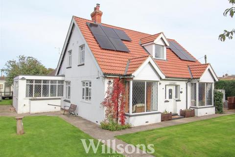 7 bedroom detached house for sale, Sea Road, Chapel St. Leonards, Skegness