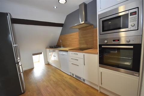 5 bedroom flat to rent, Market Place, Durham