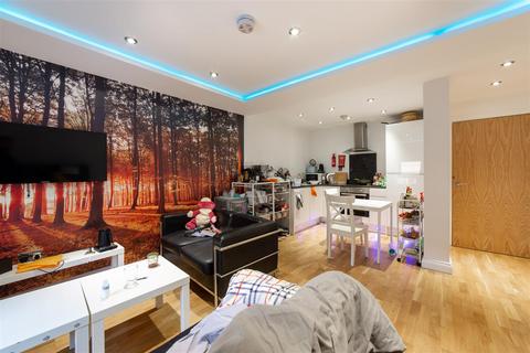 1 bedroom apartment to rent - £1,170pcm - Falconars House, Newcastle Upon Tyne