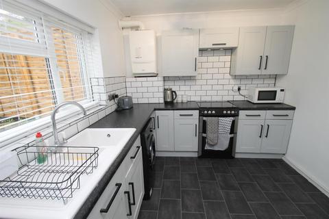3 bedroom terraced house for sale, Dickens Road, Maidstone