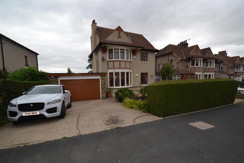 Windermere Road, Horton Bank Top, Bradford 4 bed detached house for sale £389,995