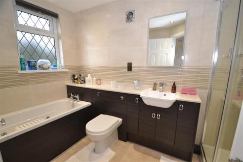 54 Windermere Road, Bradford, BD7 4RH