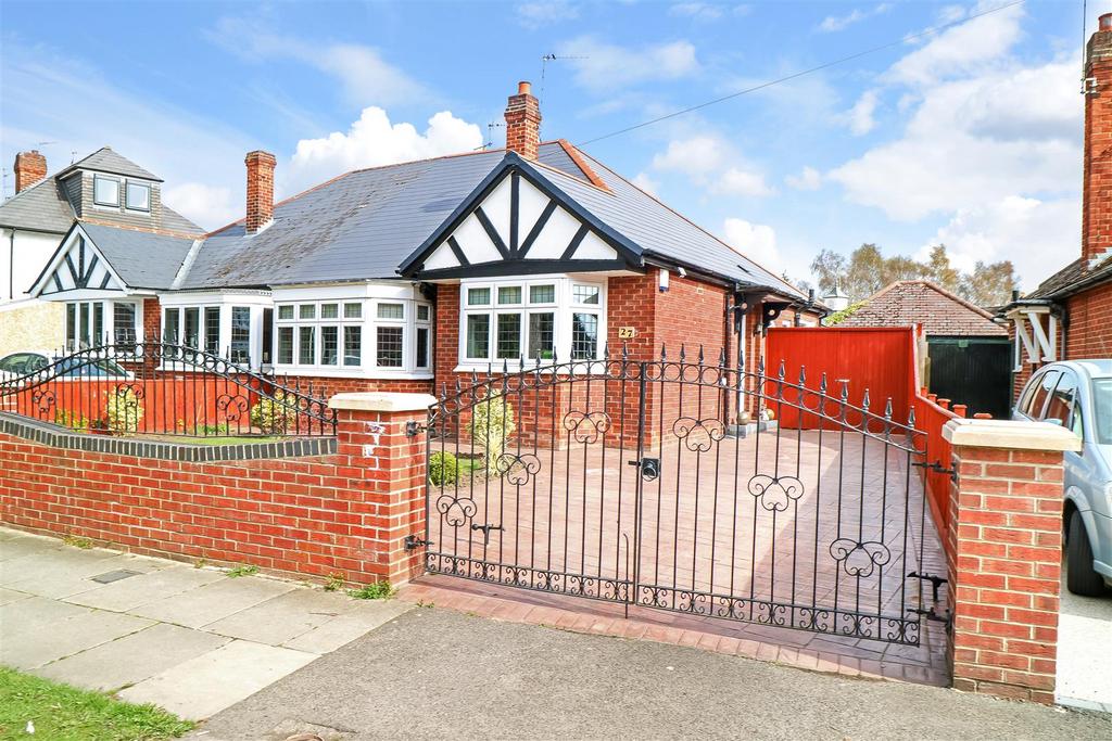 Carmel Road South, Darlington 2 bed semidetached bungalow £925 pcm