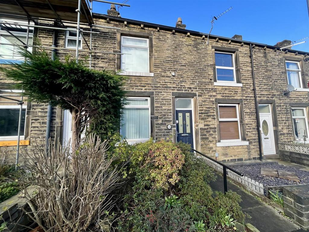 Myrtle Road, Elland 2 bed terraced house for sale £115,000