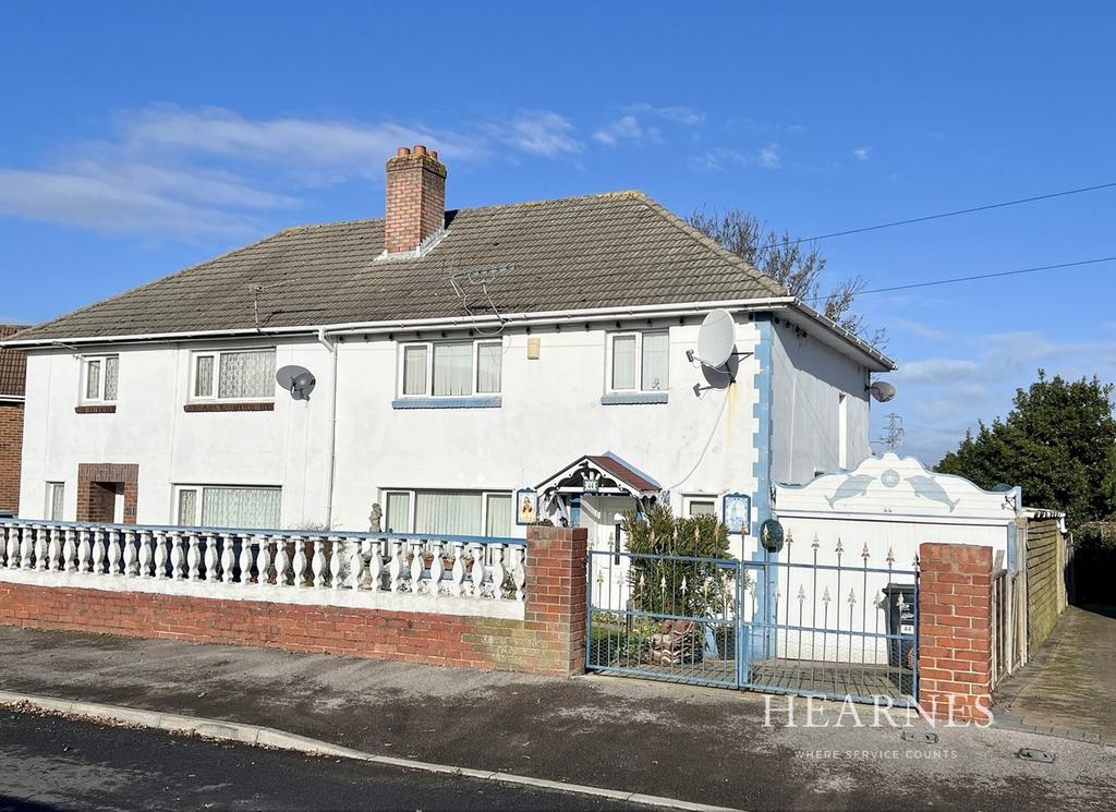 Cranborne Crescent, Parkstone, Poole, BH12 3 bed semidetached house