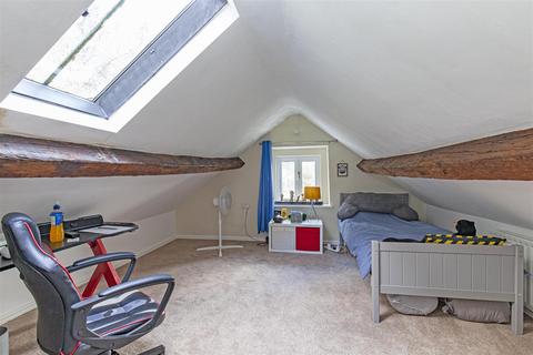 Greenlands Ashford Road, Bakewell, DE45 1GL