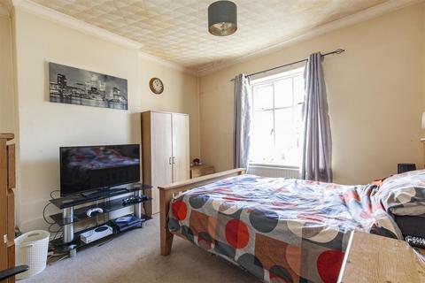 15 Calton View, Bakewell, DE45 1FN