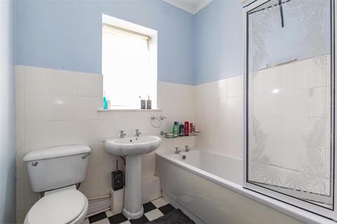 15 Calton View, Bakewell, DE45 1FN