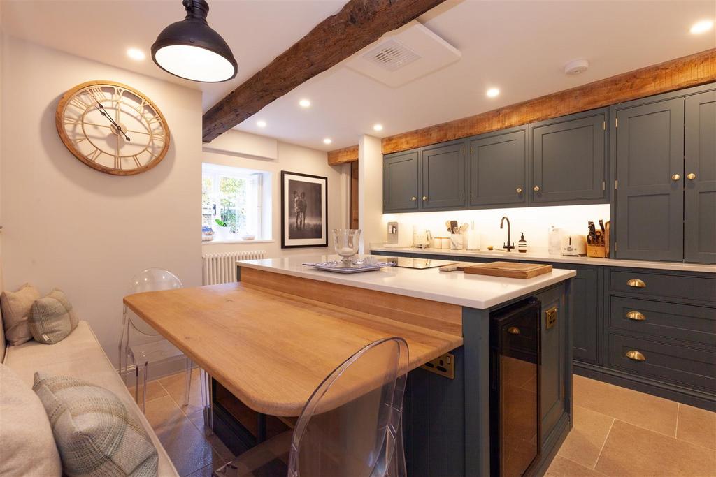 Kitchen - Dining Room 6.jpg