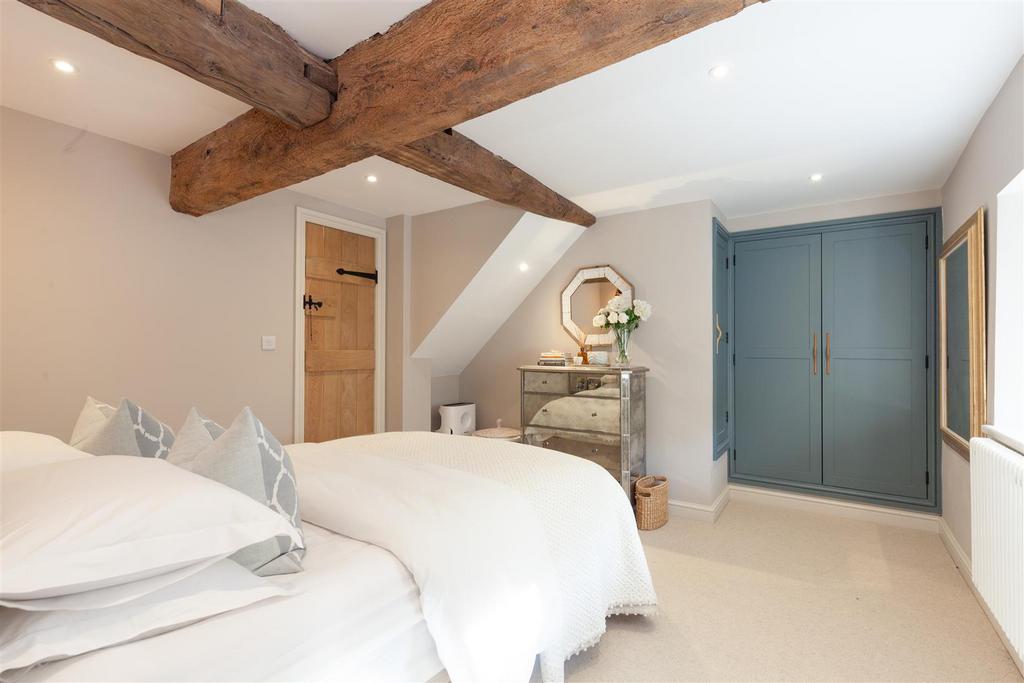 Bedroom 2 3.jpg