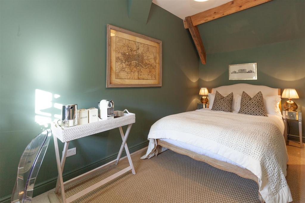 Bedroom 3 2.jpg