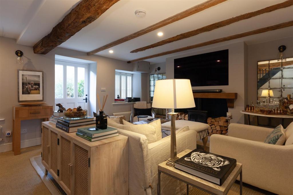 Sitting Room 2.jpg