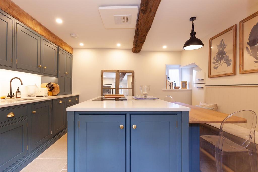Kitchen - Dining Room 2.jpg