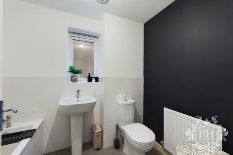 28 Burdon Avenue, Hemlington, Middlesbrough, TS8 9GS