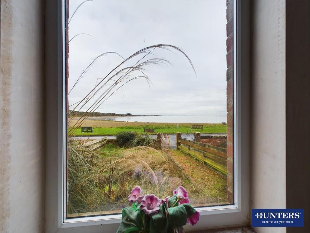 Living Room - Outlook