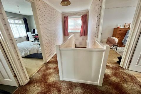 12 Glendale Road, Burnham-on-crouch, CM0 8LY