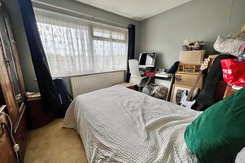 12 Glendale Road, Burnham-on-crouch, CM0 8LY