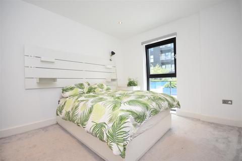 1 bedroom apartment to rent - Apartment 8 Bayscape, Watkiss Way, Cardiff, CF11 0TA