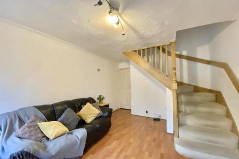 1 bedroom house for sale, Sharpness Close, Hayes, UB4 9SW