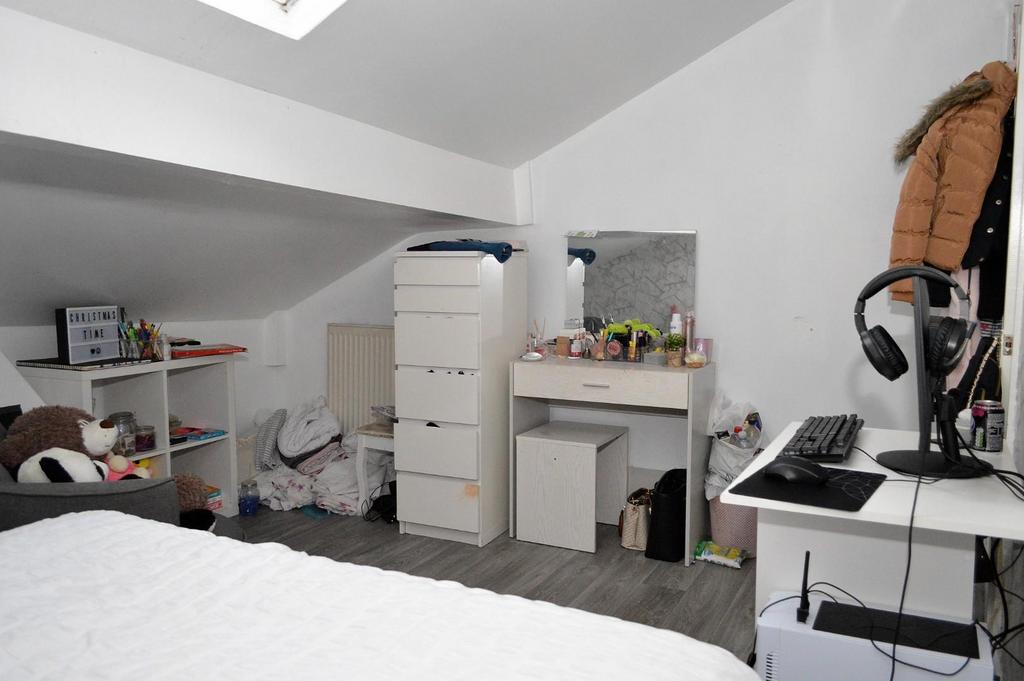 Loft Room..JPG