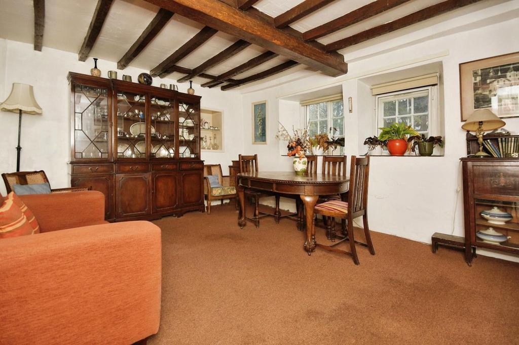 DINING SITTING ROOM.jpg
