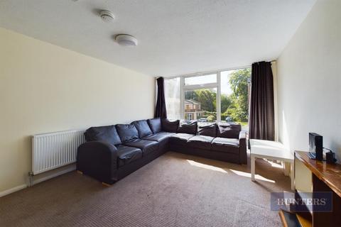 5 bedroom terraced house to rent, Sparkford Close, Winchester