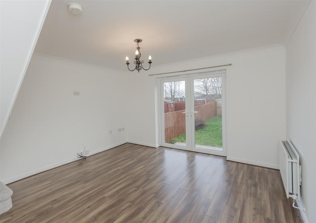 Open Plan Living / Dining Room: