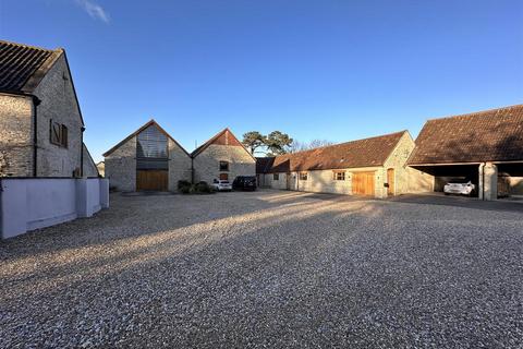 3 bedroom barn conversion to rent - 4 Horse Barn, Uplands, Wellsway, Keynsham, Bristol