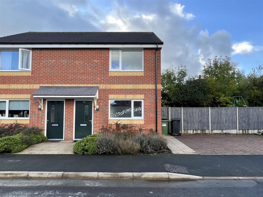Fernhill Lane, Gobowen. 2 bed semidetached house for sale £131,250